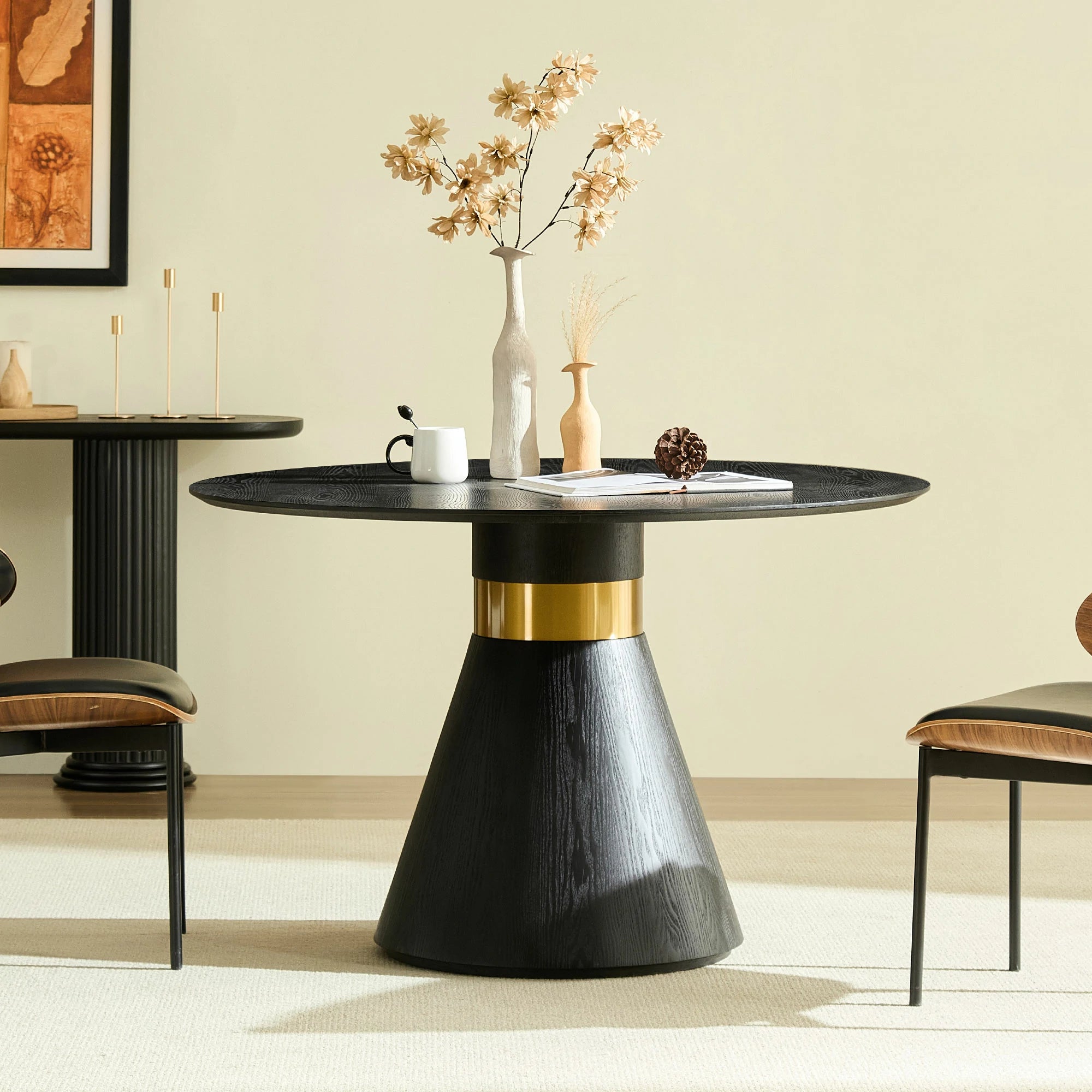 47.24" Round Dining Table – Black & Gold Pedestal, Glam